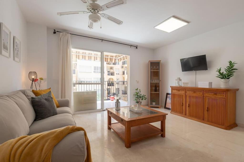 Apartamento Fuengirola Beach Apartment ภายนอก รูปภาพ