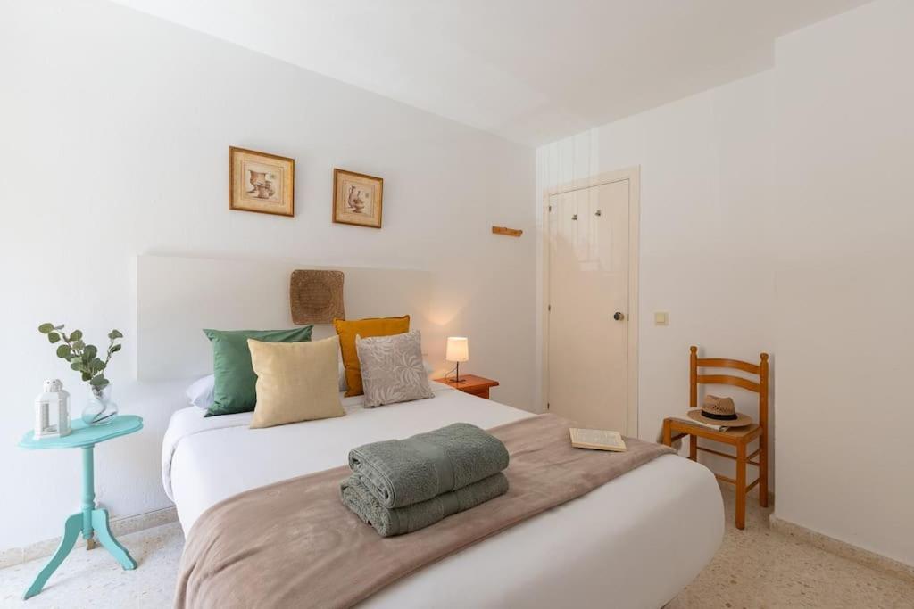 Apartamento Fuengirola Beach Apartment ภายนอก รูปภาพ