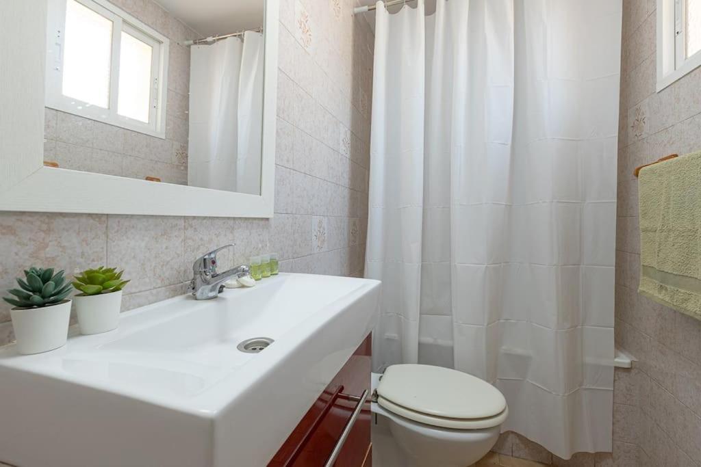 Apartamento Fuengirola Beach Apartment ภายนอก รูปภาพ