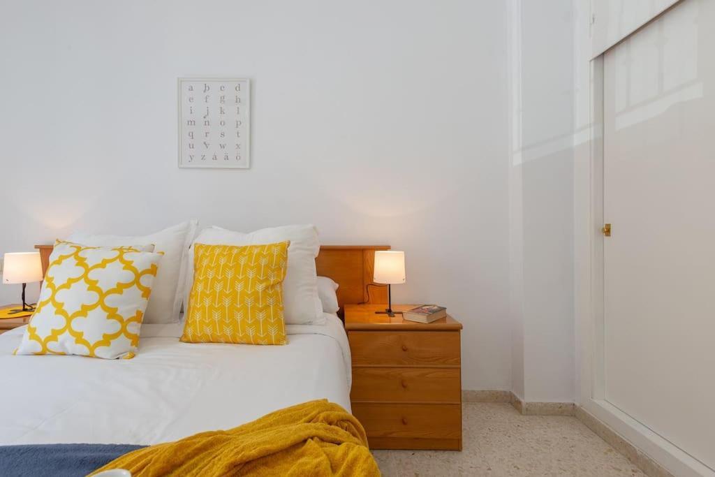 Apartamento Fuengirola Beach Apartment ภายนอก รูปภาพ